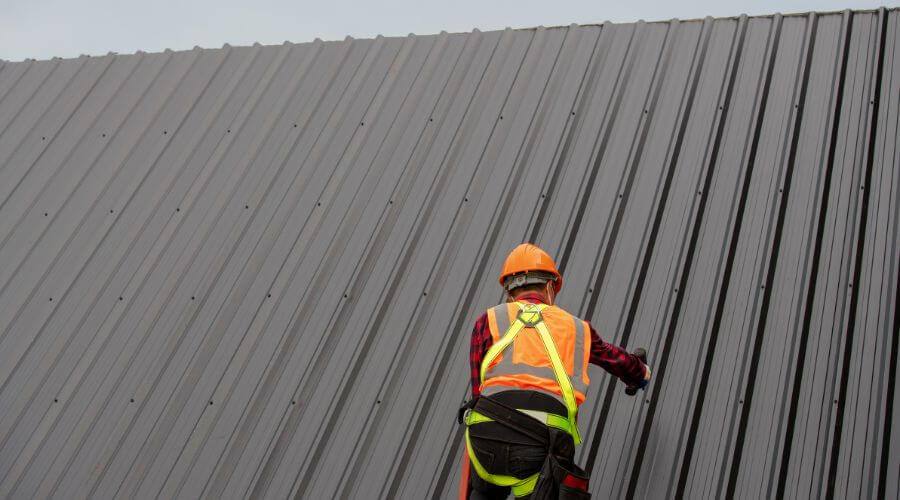 Professional metal roof installation in Chebanse, IL